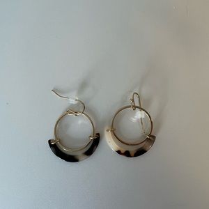 Gold and tortoise shell dangle earrings